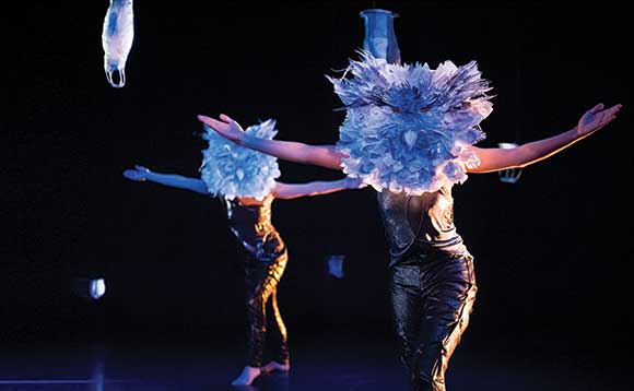 Niicugni, Emily Johnson/Catalyst Dance, photo by Ian Douglas