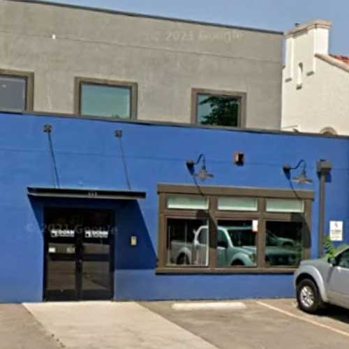 The Blue Building Su Teatro