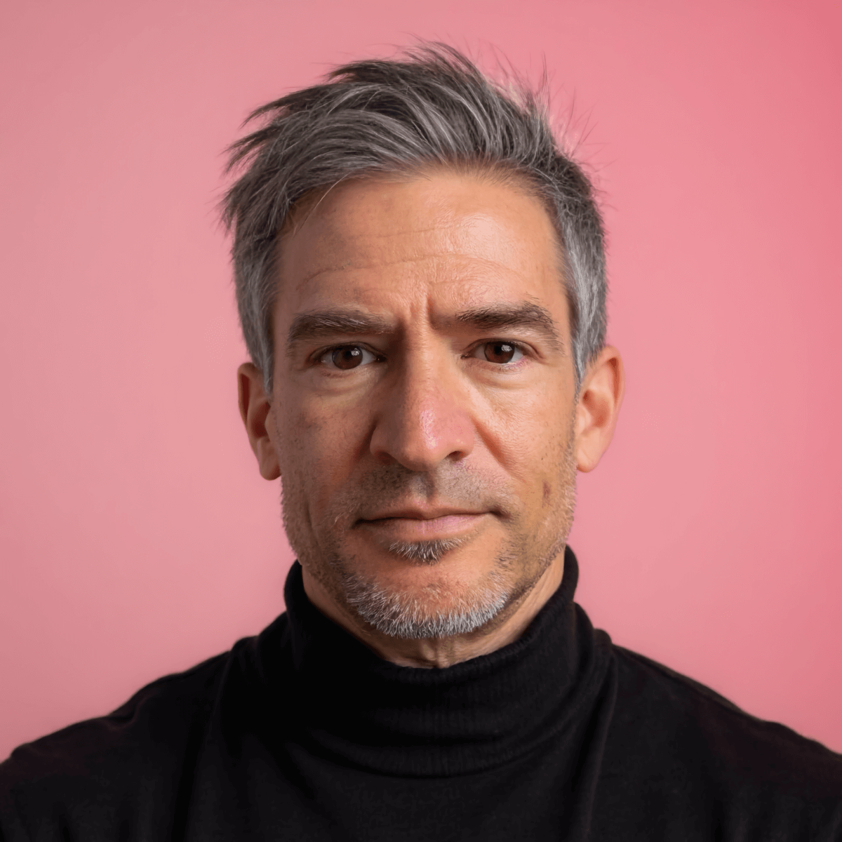 Headshot of Dan Froot.