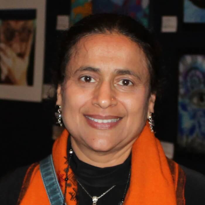 Headshot of Geeta Dave.